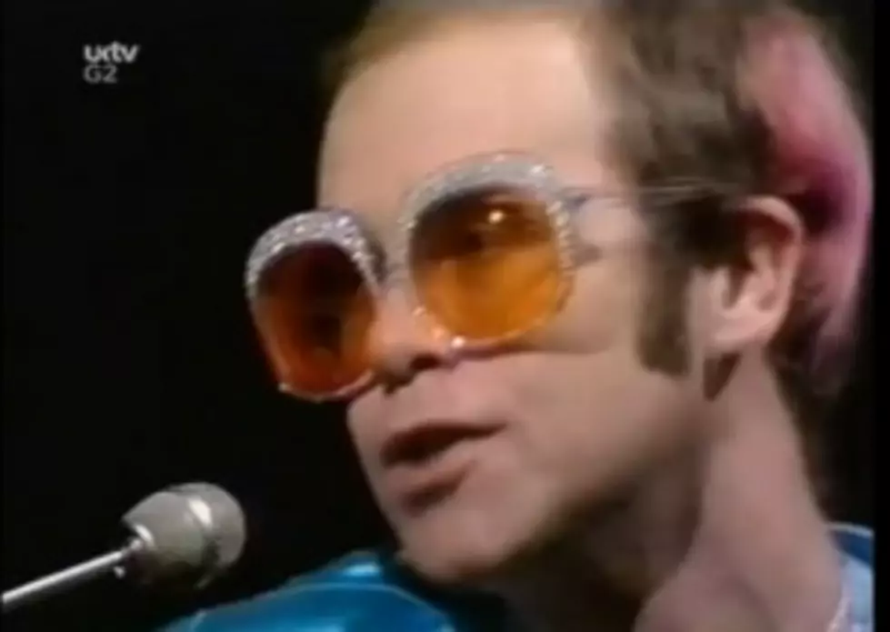 Elton John Plays His 3,000th Concert [VIDEO]