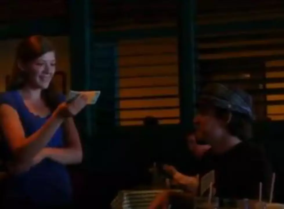 A Guy Died and Left His Family a Last Request: Go Out For Pizza and Give the Waitress a $500 Tip