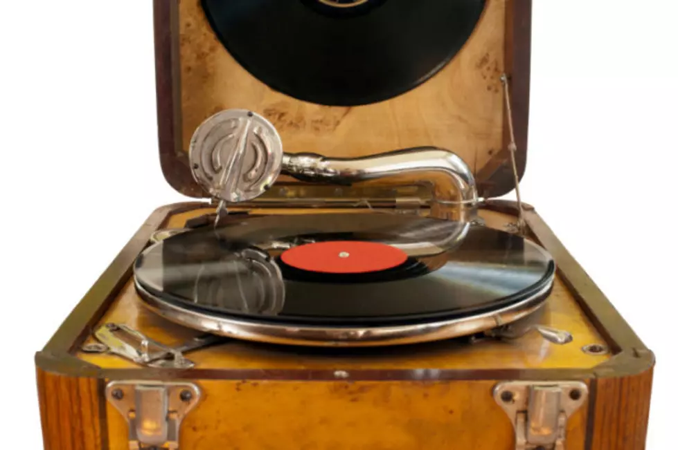 Amazing Turntable Art Gives New Life to Old Record Players