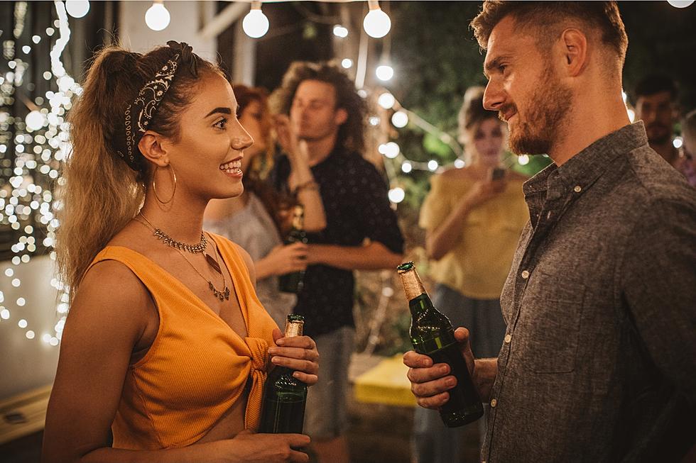 Try These 10 Texas Pick Up Lines For A Lone Star Love Connection
