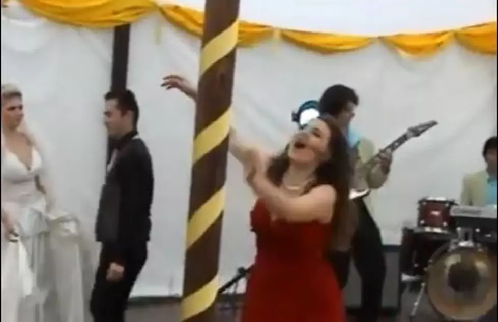 Is This Real or Fake? Drunk Girl at a Wedding Who Crashes a Tent + Bloodies the Brides’ Nose