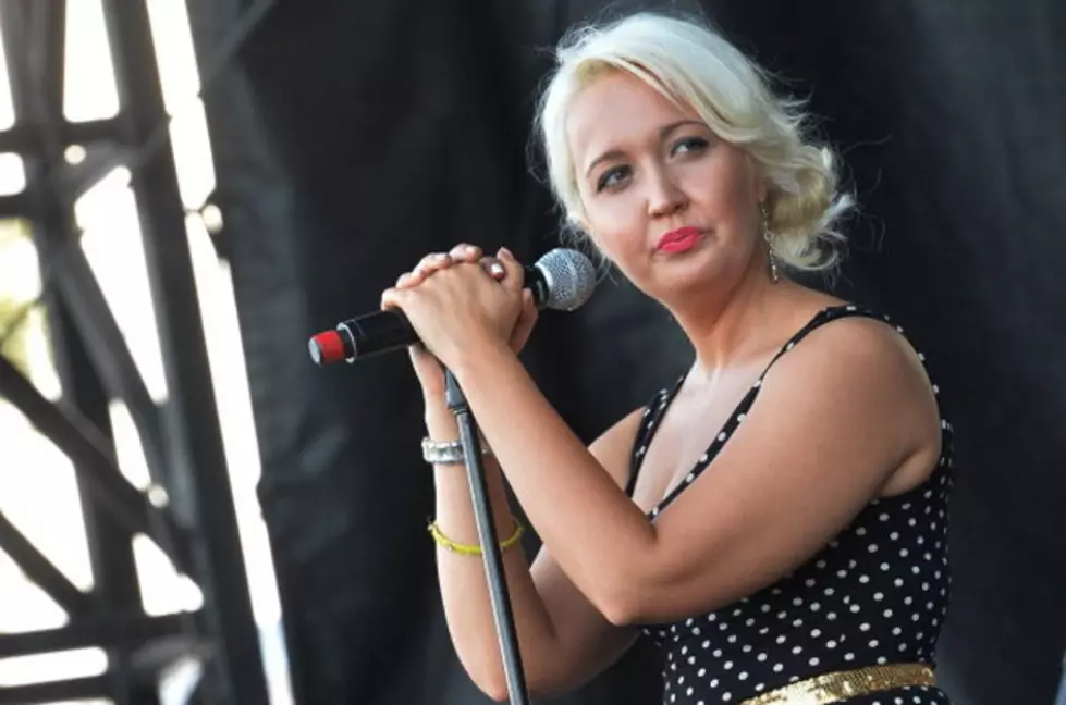 Meghan Linsey Covers OneRepublic ‘Counting Stars’