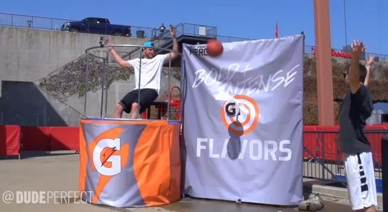 Dude Perfect plays Dunk Tank Drive on 'TNF'