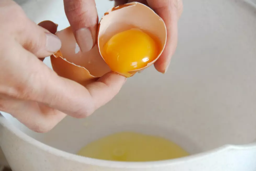 Life Hack: How to Separate an Egg With Ease