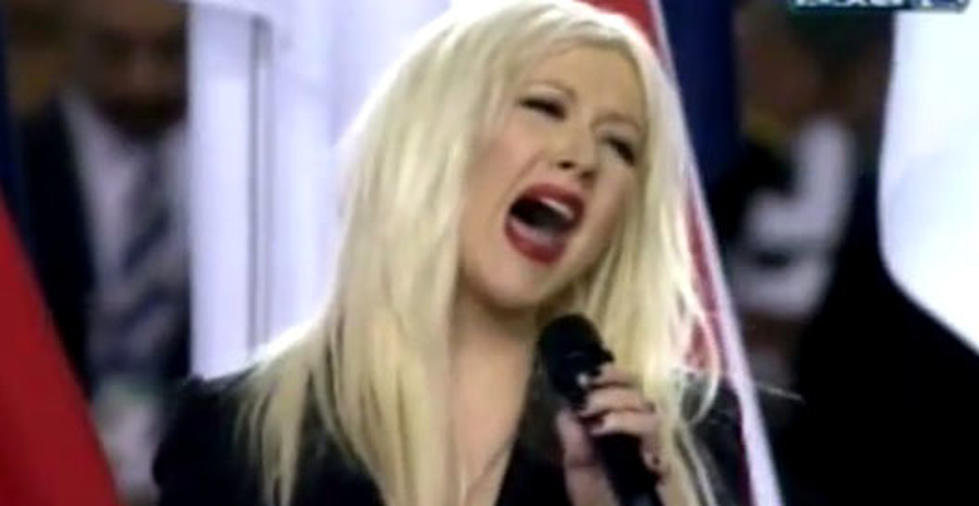 Christina Aguilera Messes Up National Anthem [VIDEO]