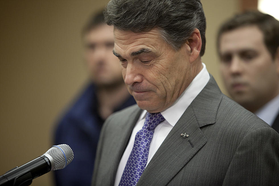 Governor Rick Perry Drops Out of 2012 Presidential Race