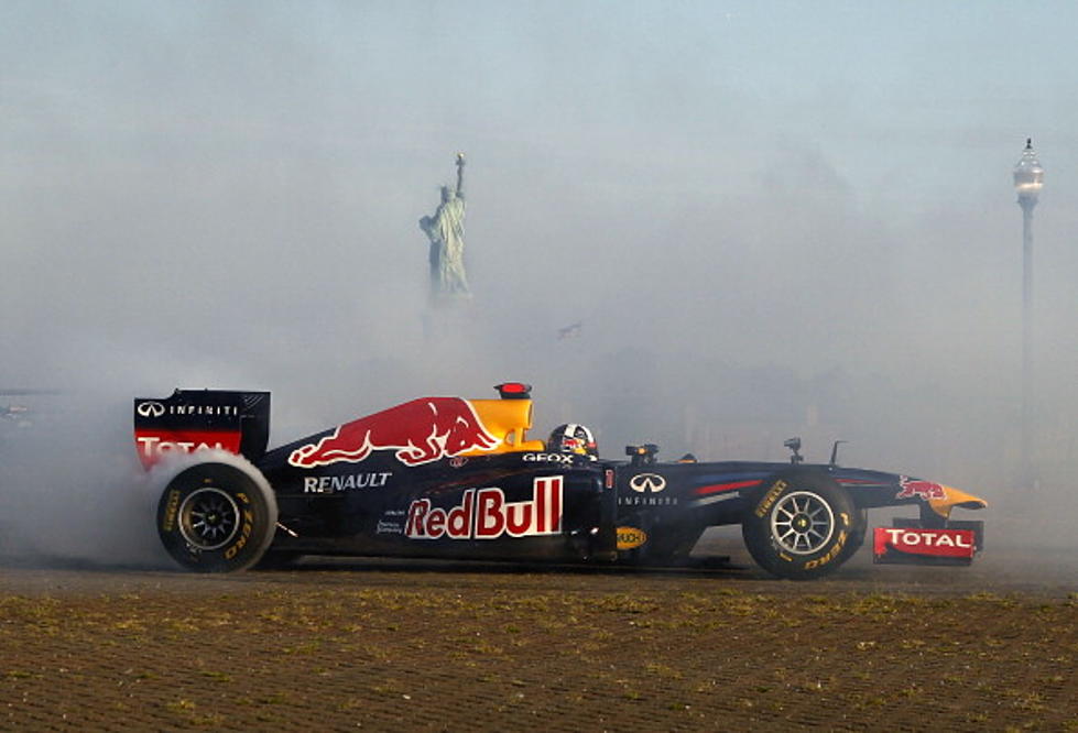 F1 Race Car Plays ‘Star Spangled Banner’ [VIDEO]
