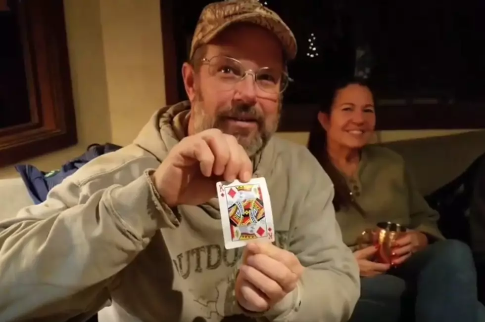 Casper Magician Shares Holiday Magic Trick [VIDEO]