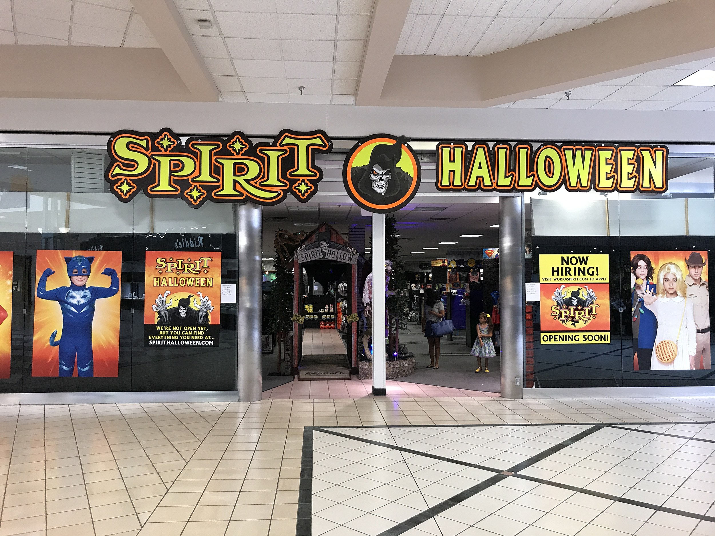 Spirit Halloween 104.7 KISS FM