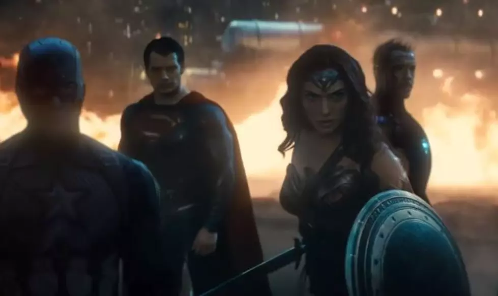 Check Out This Awesome Fan-Made DC/Marvel Super Movie Trailer
