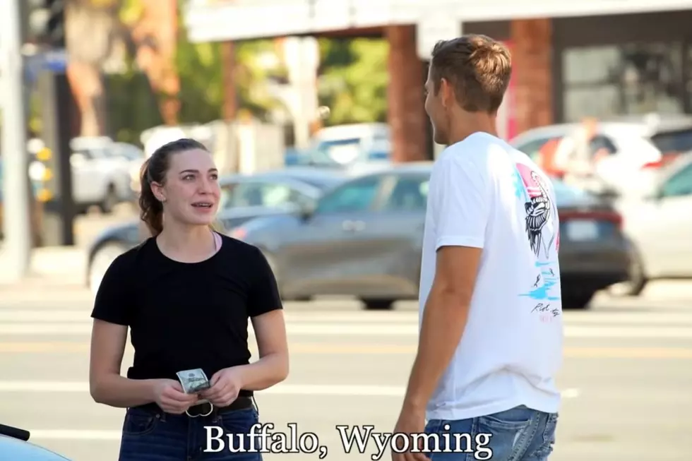 Watch This Stranger Give a Wyoming Girl $200 for Gas in Cali