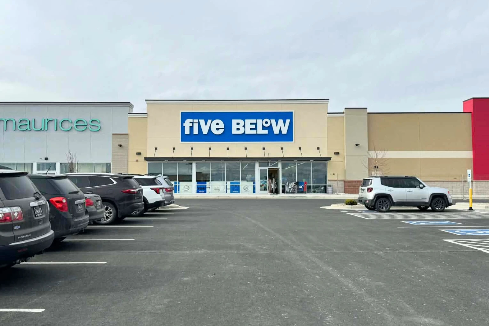 1 News Article Image It’s Official: Five Below Is Now Open in Blackmore Marketplace