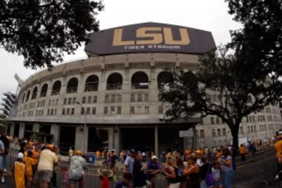 LSU Tigers Stadium Lit Up Blue In Honor Of Fallen Officers
