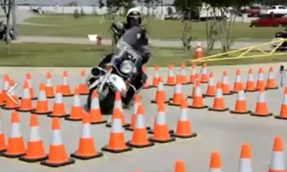 Great Riding On a Motorcycle Obstacle Course [VIDEO]
