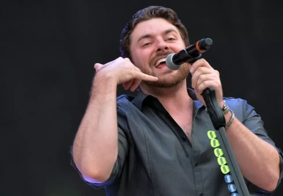 Chris Young Back Home Recovering from Serious Leg Infection [VIDEO]