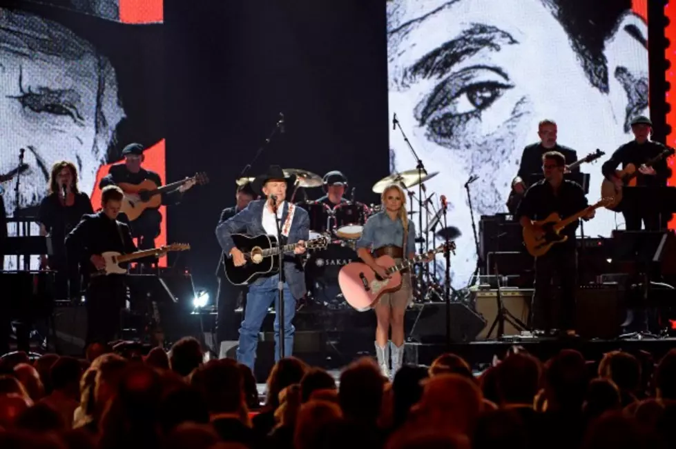 George Strait Wins ACM Entertainer of the Year Last Night [Videos]