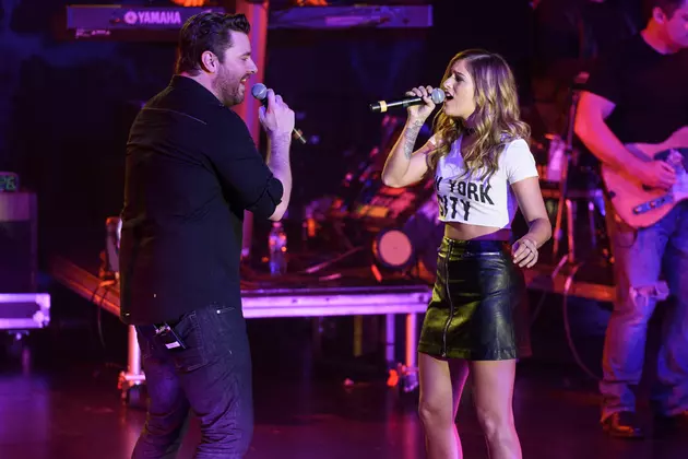 Chris Young and Cassadee Pope Perform &#8220;Think Of You&#8221; On Airplane At 35,000 Feet [VIDEO]