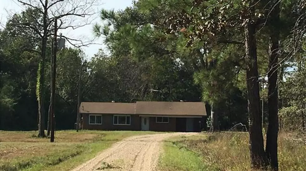 Why Does This Home In Louisiana Have So Many Bathrooms?