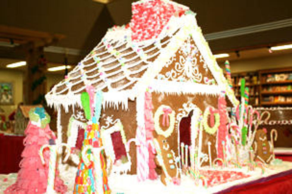 Gingerbread Houses: People’s Choice Award Still Up For Grabs!