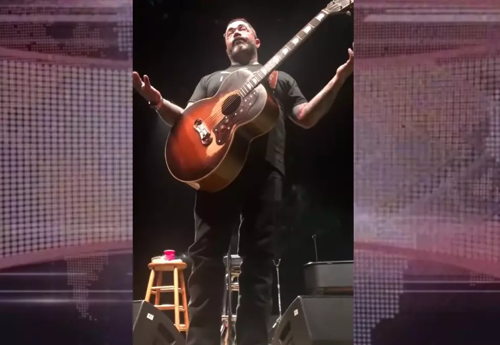 Aaron Lewis Storms Off Stage Again