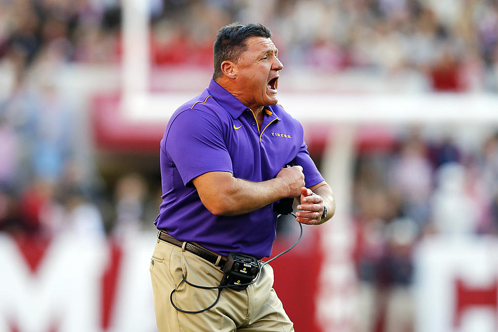 Coach O Throws Out First Pitch At LSU Baseball’s Season Opener