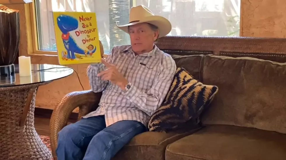 Watch George Strait Read a Children's Book