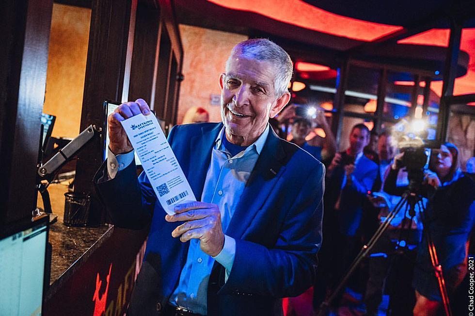 Mattress Mack' drives from Texas to Louisiana to place $4.5million bet on  Bengals winning