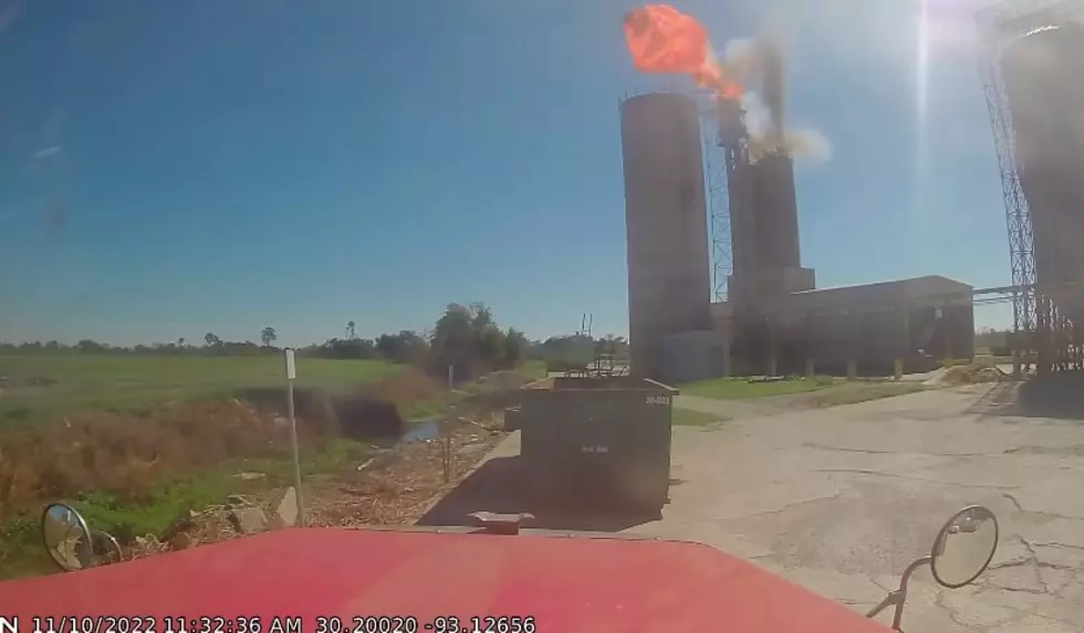 VIDEO: Lake Charles Grain Elevator Explodes on Hwy 397