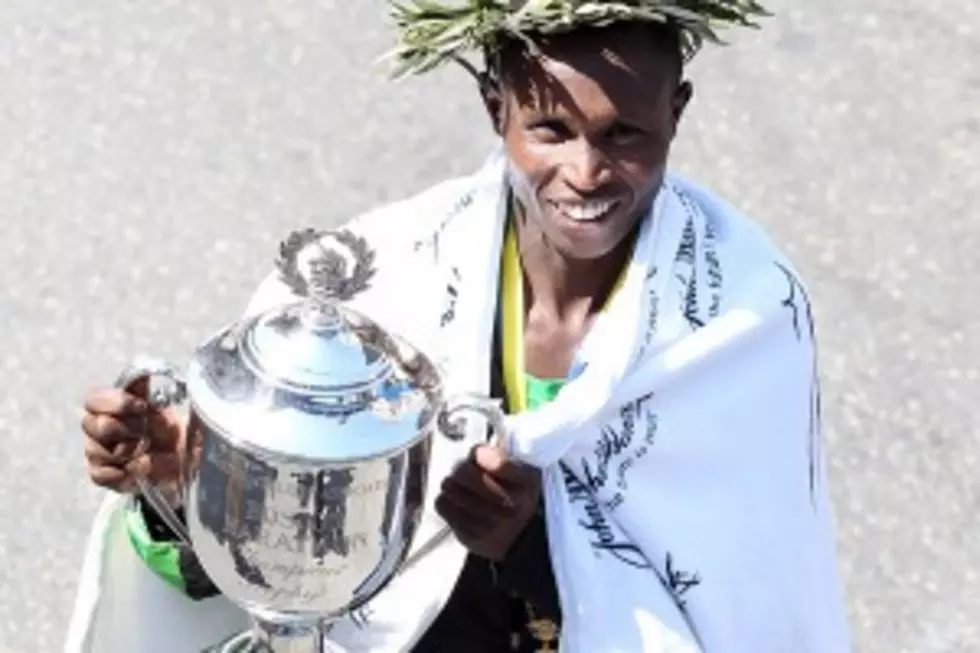 Geoffrey Mutai Runs Fastest Marathon Ever &#8211; And It Doesn&#8217;t Count!