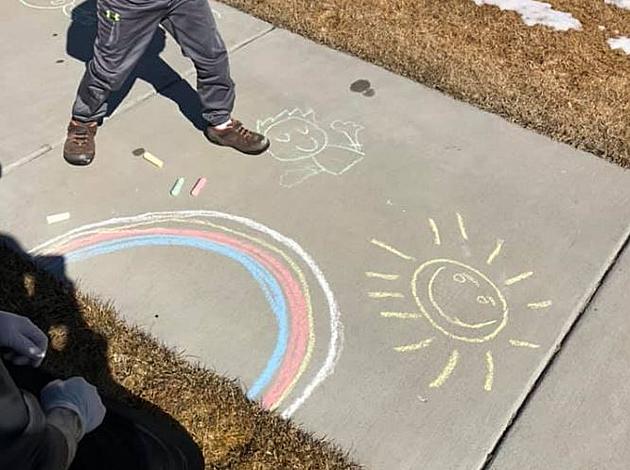 Manhattan Residents Spread Uplifting Messages With Sidewalk Chalk