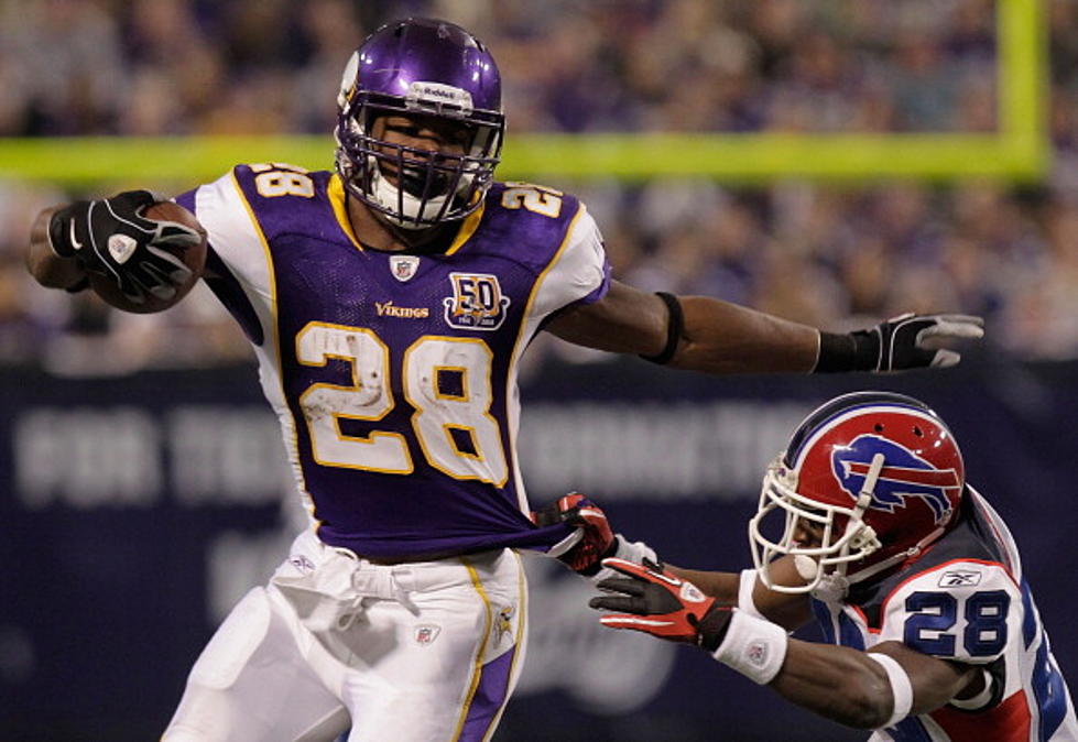 Vikings Sign Adrian Peterson To New Contract Extension