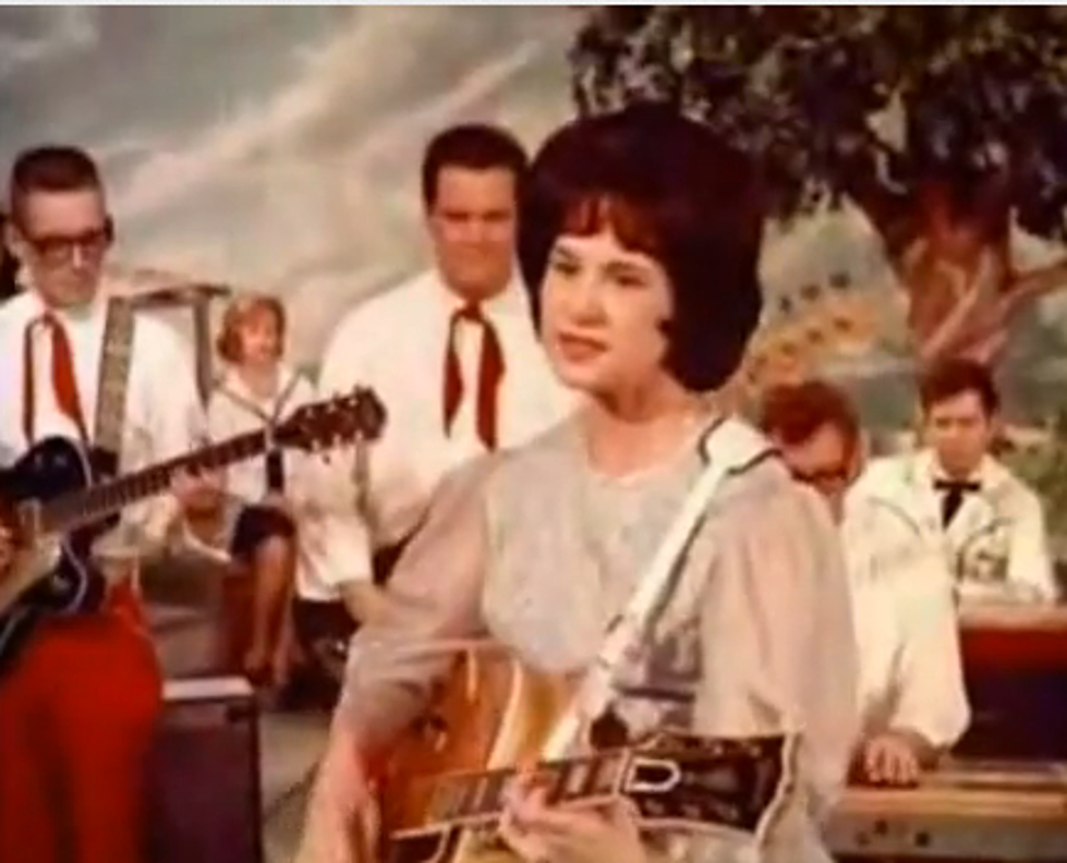 Legendary First Lady Of Country Music Kitty Wells Has Died [Video]