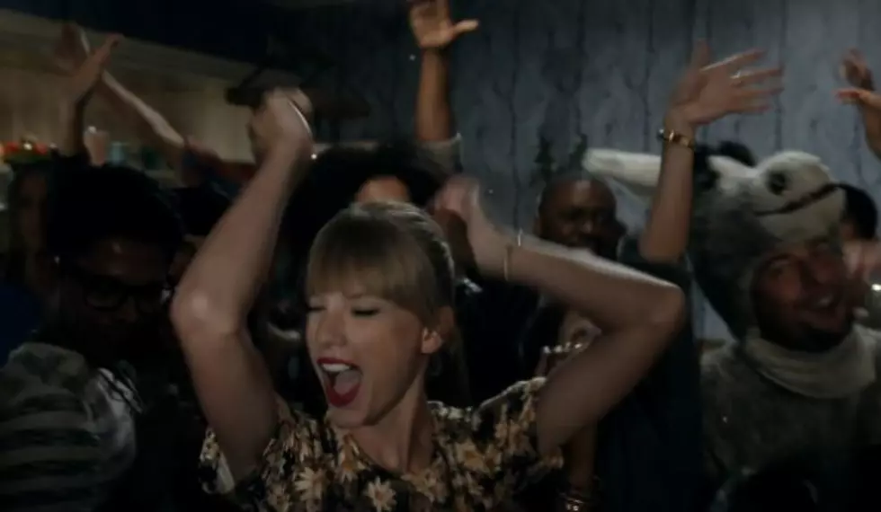 SNEAK PEEK of Taylor Swift&#8217;s New Video for &#8220;We Are Never Getting Back Together&#8221;