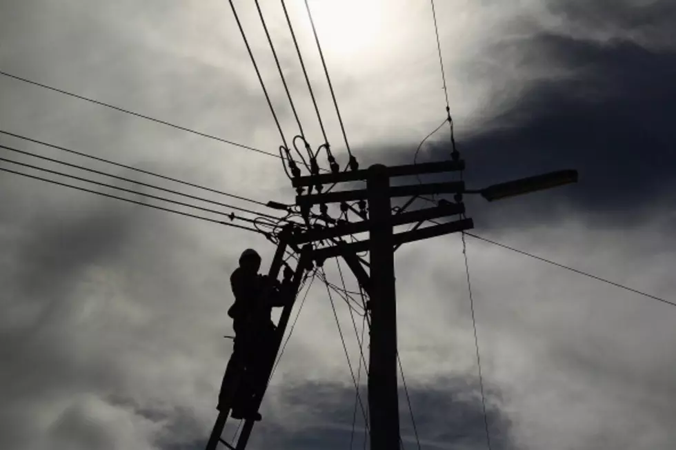 Video Shows Puerto Rican Overjoyed When MN Power Restores His Power [VIDEO]