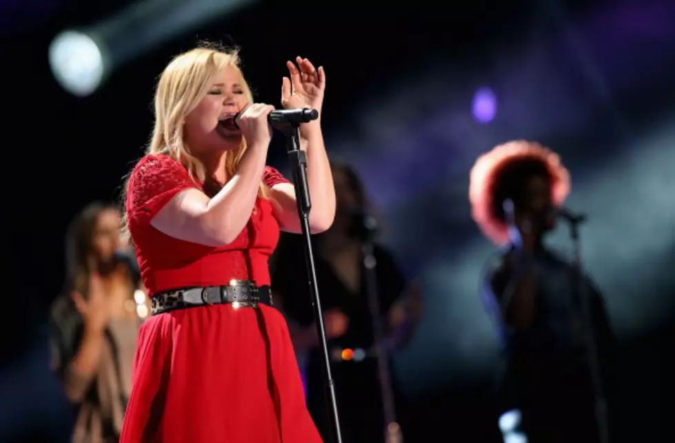 12 Days Of Christmas Music, Day 4: It&#8217;s Kelly Clarkson With A New Holiday Favorite [VIDEO]