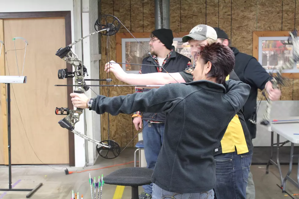 Ken &#038; Cathy from the B105 Breakfast Club Visit the Archery Range [VIDEO]