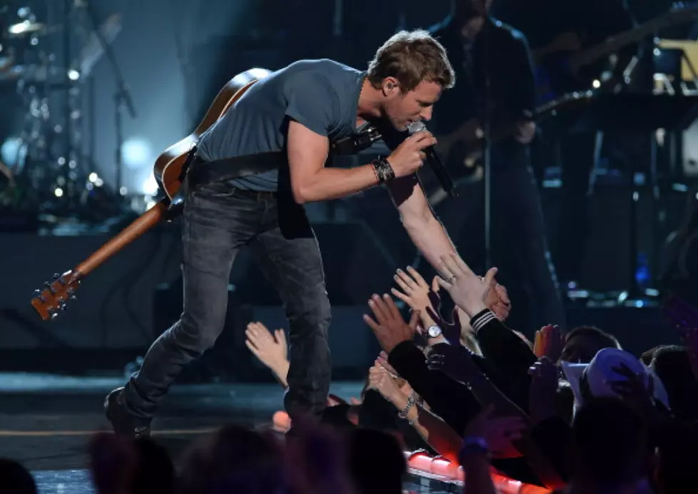 Dierks Bentley &#8220;Drunk On A Plane&#8221; Music Video Collaborates With Funny or Die