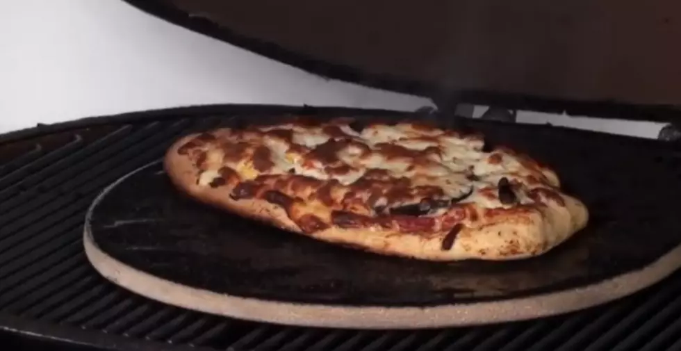 Cook Your Pizza on the Grill This Summer [VIDEO]