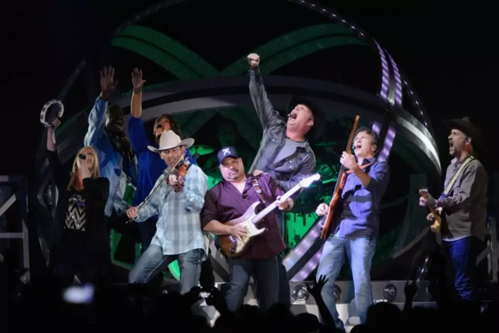 Country Throwback This Week Features Garth Brooks As We Get Ready To Give Away Garth Tickets [VIDEO]