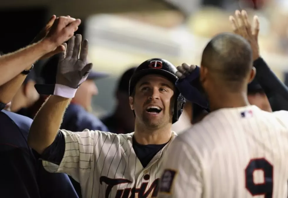 Minnesota Twins Sign Brian Dozier to $20 Million Deal