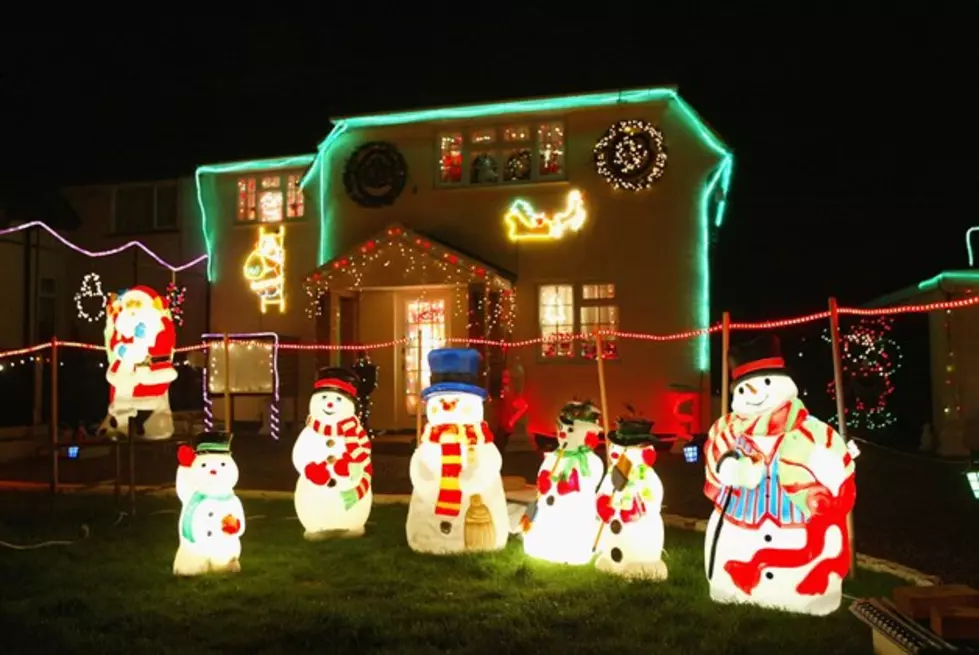 Get Creative To Win The Superior Douglas County Chamber Ambassadors&#8217; Holiday Decorating and Lighting Contest