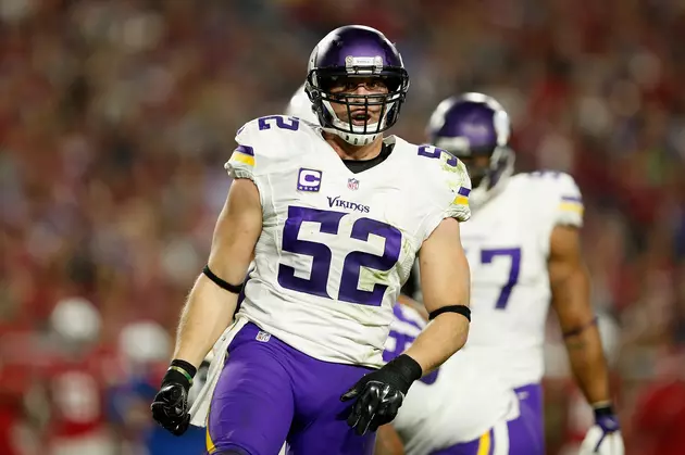 Minnesota Vikings Close to Deal with Chad Greenway