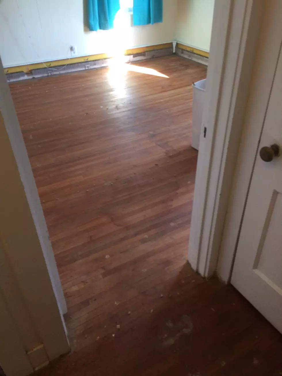 Tips For Your First Time Re-Finishing Hardwood Floors