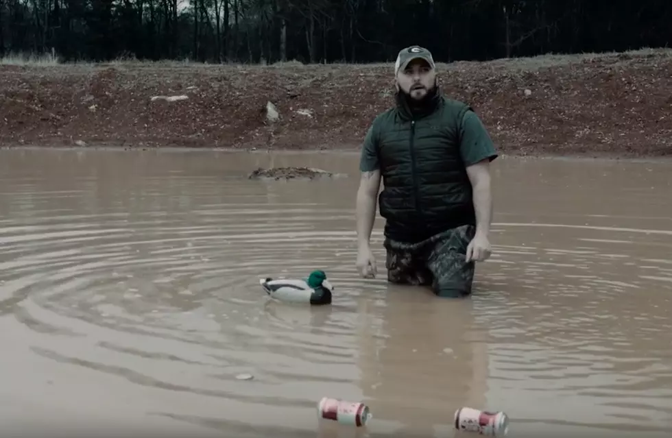 Old Milwaukee Teams Up With Tyler Farr [VIDEO]