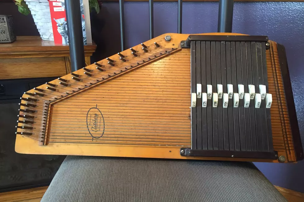 My Purchase Of An Autoharp Sparks Childhood Memories [VIDEO]