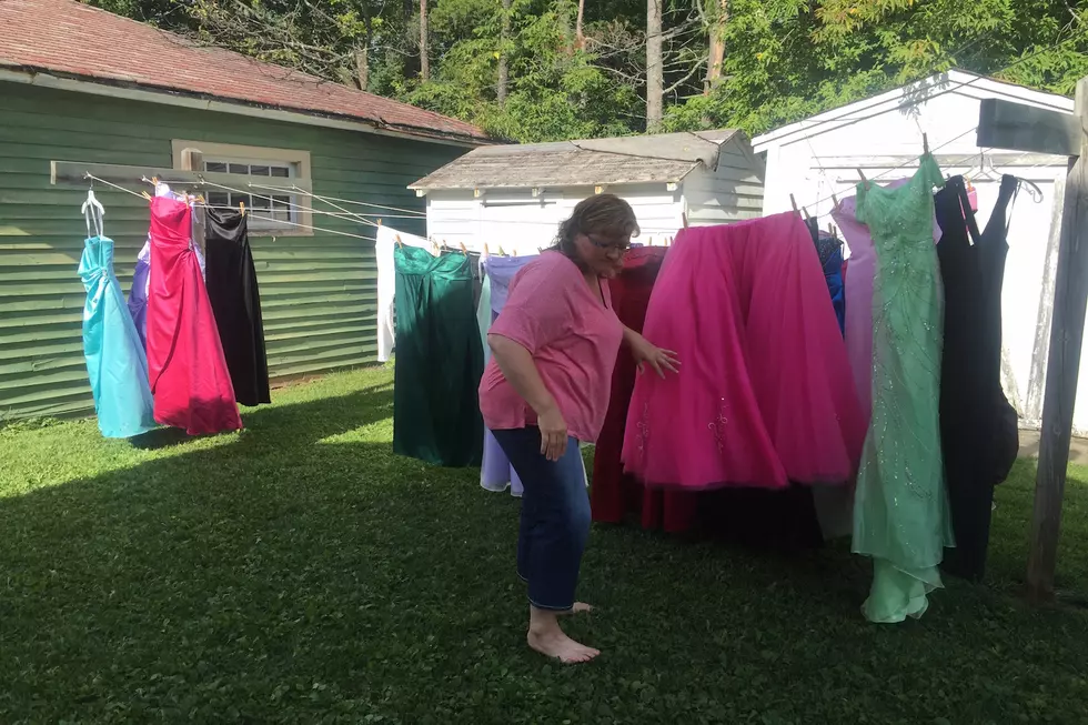 No Charge Prom And Formal Dresses Offered At Valley Youth Center With Annual Dress Drive