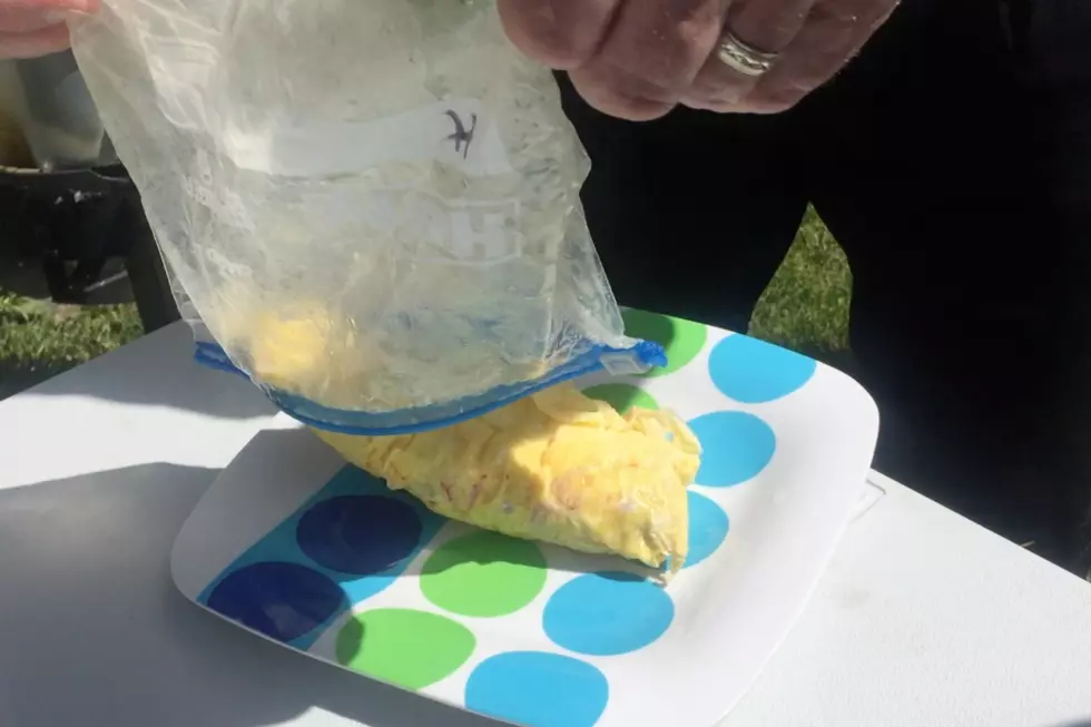 Omelette In A Bag, A Great Camping Recipe [VIDEO]