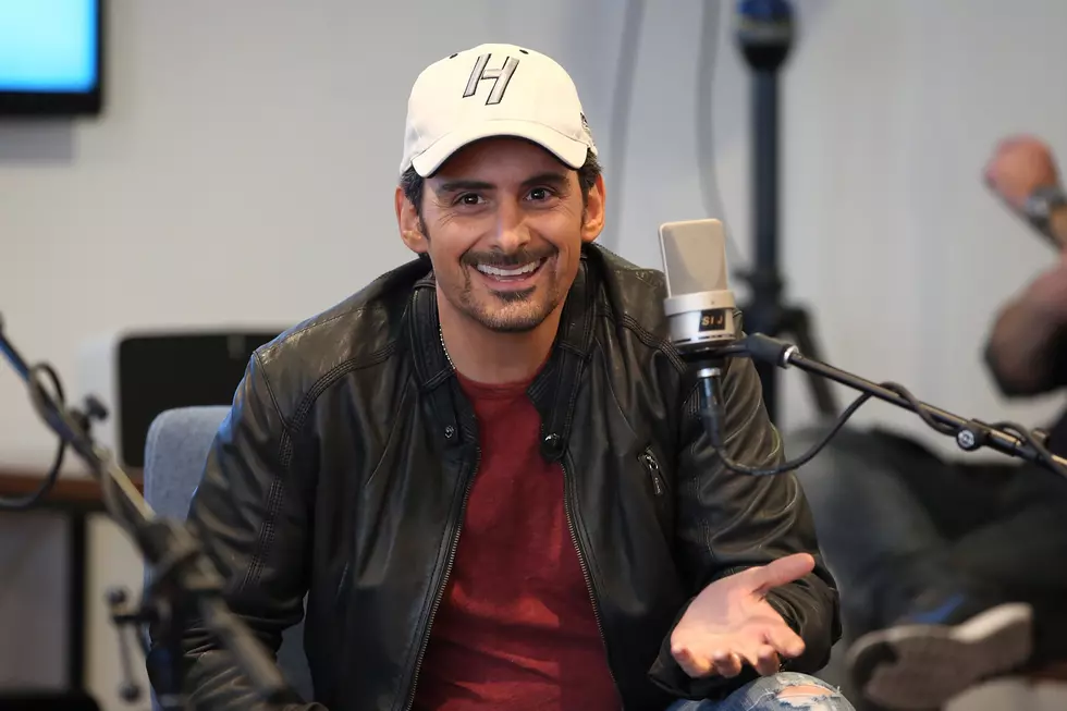 Kevin Nealon Chats With Brad Paisley on Hiking With Kevin [VIDEO]