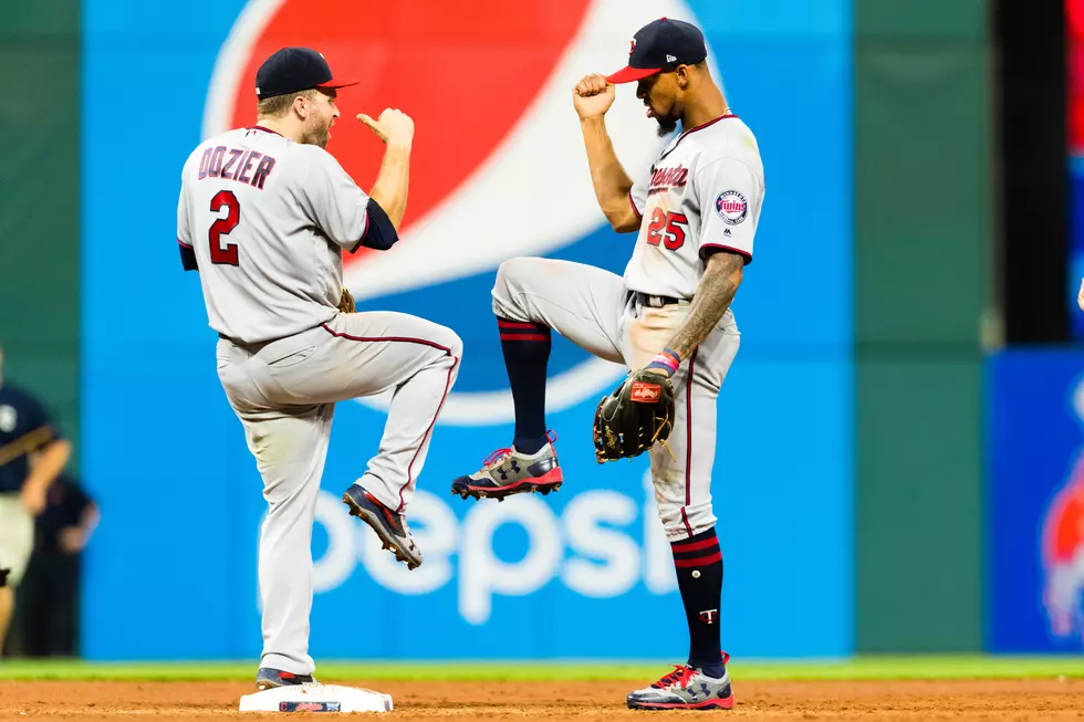 Twins Buxton, Dozier Win First Gold Gloves