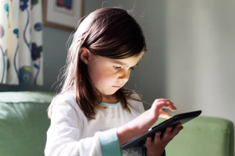 8 Tips To Handle Your Kid’s Screen Time During COVID-19